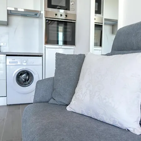 Amazing Spacious 1 Bedroom Flat With Ocean View, 311, Ponderosa 別荘