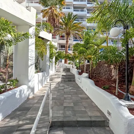 Amazing Spacious 1 Bedroom Flat With Ocean View, 311, Ponderosa 別荘